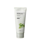 The Face Shop Herb Day 365 Cleansing Foam